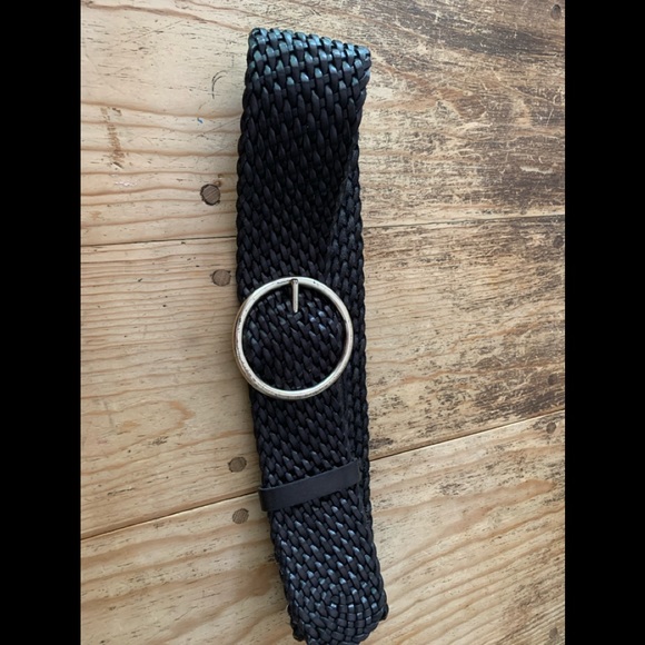 Eddie Bauer Accessories - Eddie Bauer Woven braided leather Belt Sz Large